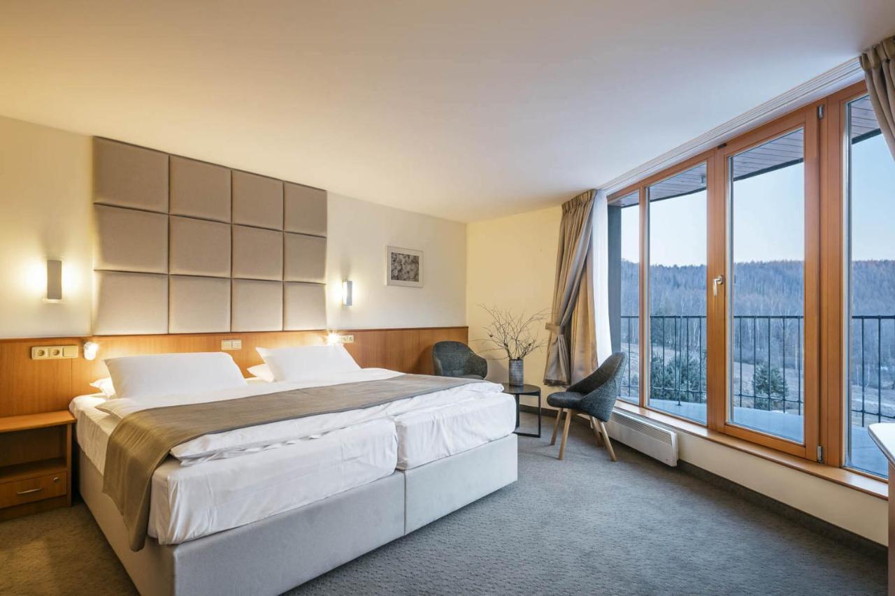 Hotel Ostrov Tisa Ngoại thất bức ảnh
