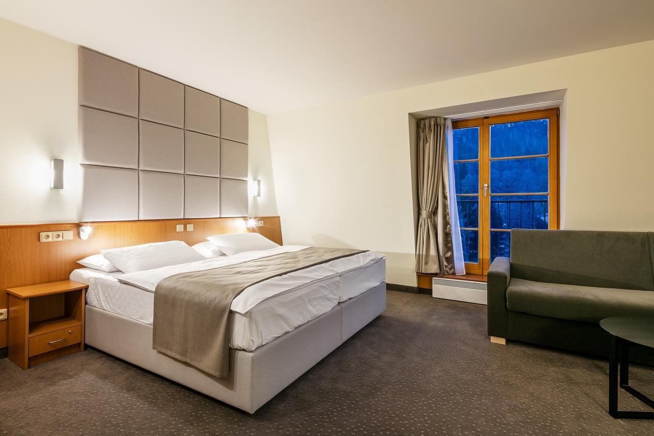 Hotel Ostrov Tisa Ngoại thất bức ảnh