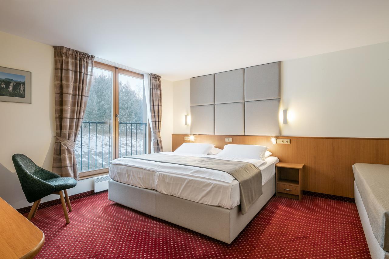 Hotel Ostrov Tisa Ngoại thất bức ảnh